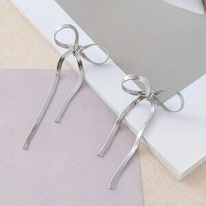 NEW! 18K GOLD PLATED Stainless STEEL MINIMALIST Bows EARRINGS